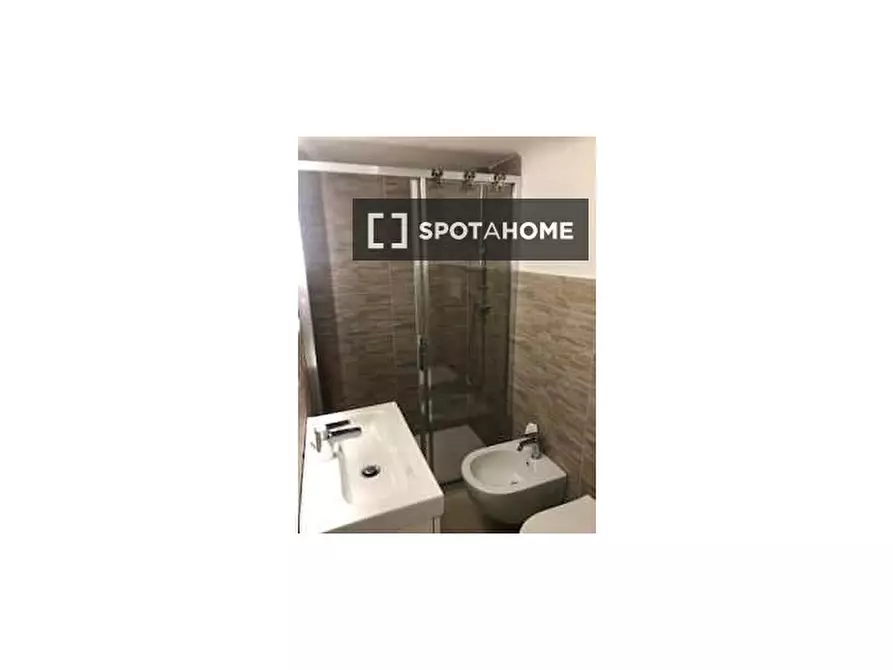 Immagine 15 di Appartamento in affitto  in Via Giosuè Borsi a Milano