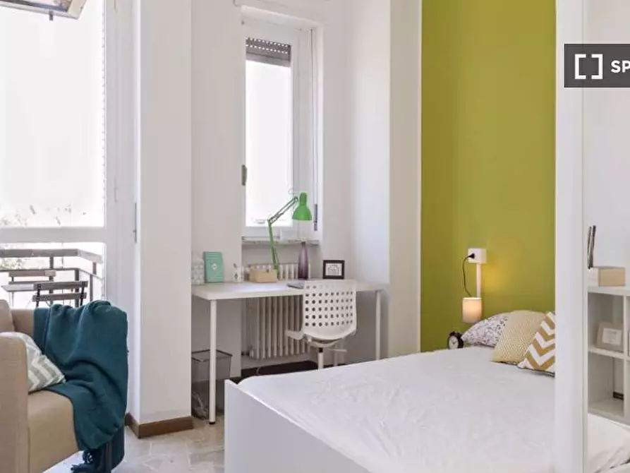 Immagine 5 di Camera condivisa in affitto  in Via Ginestre Milan a Buccinasco