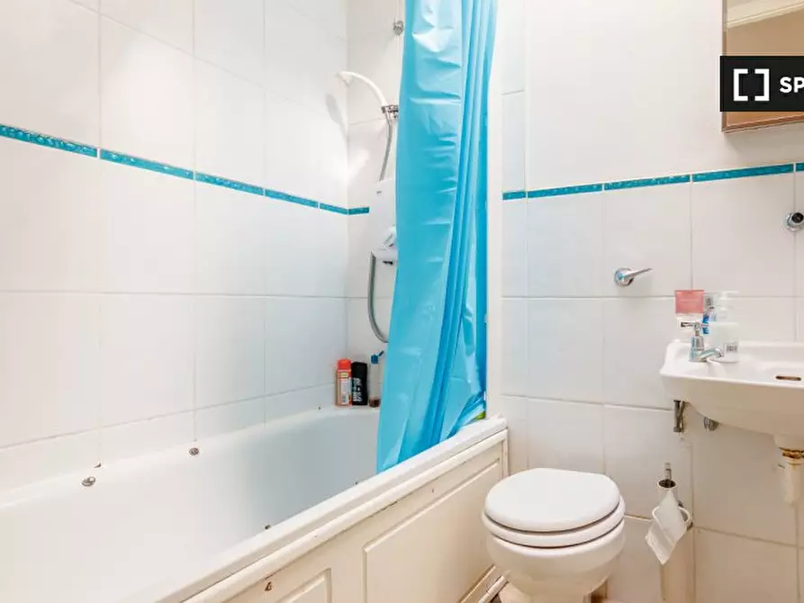 Immagine 3 di Camera condivisa in affitto  in Eastleigh Walk a Wandsworth