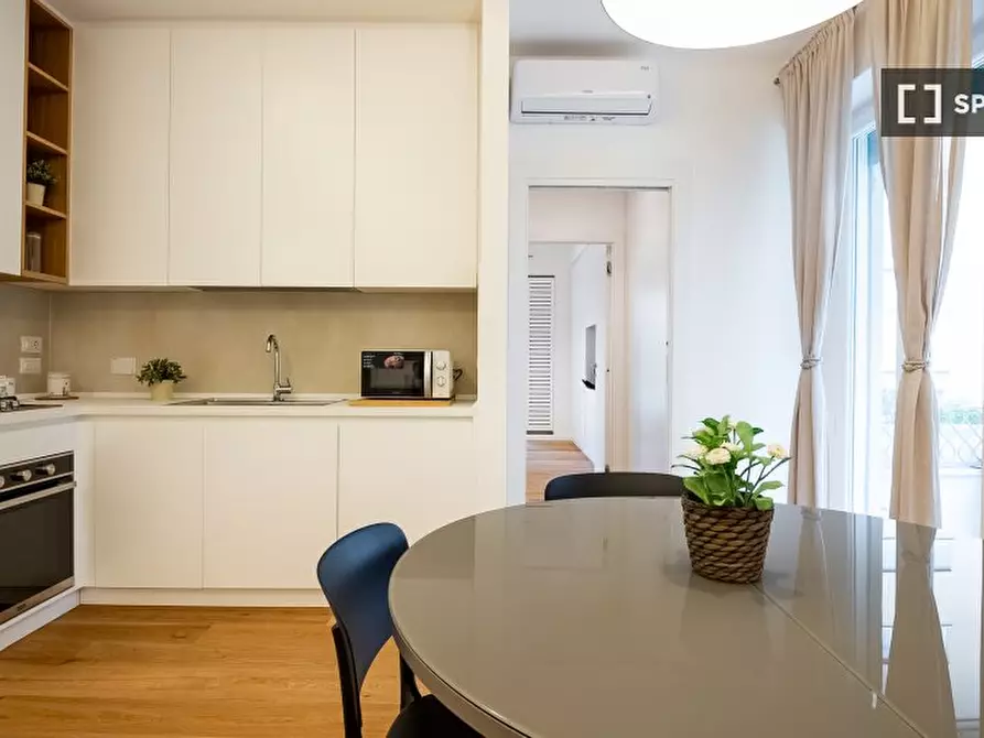 Immagine 7 di Appartamento in affitto  in Via Appiano a Roma