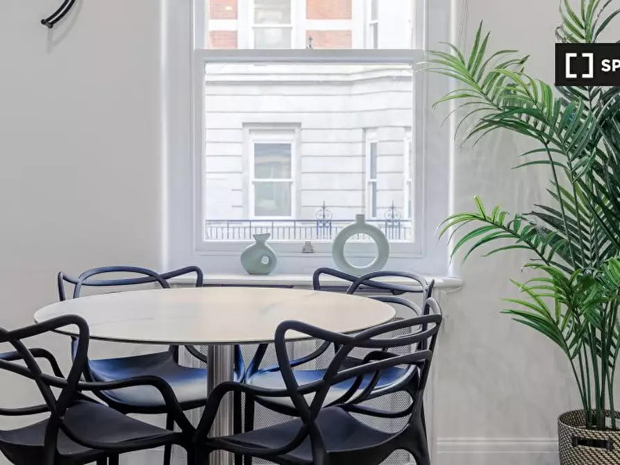 Immagine 10 di Appartamento in affitto  in 24-25 Nassau St, Fitzrovia, London W1W 7AQ, UK a Paddington