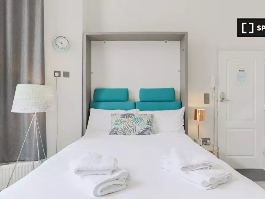 Immagine 2 di Ufficio in affitto  in Nevern Rd a Kensington