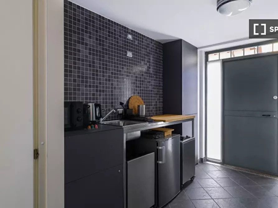 Immagine 17 di Appartamento in affitto  in Via Scaldasole a Milano