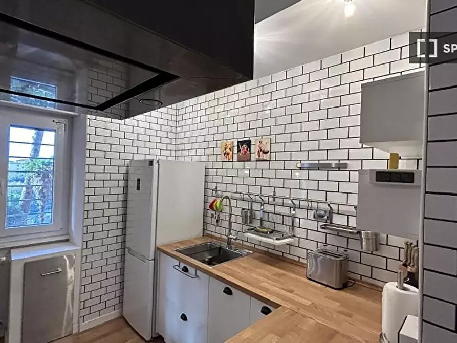 Immagine 7 di Appartamento in affitto  in Via Novacella a Roma
