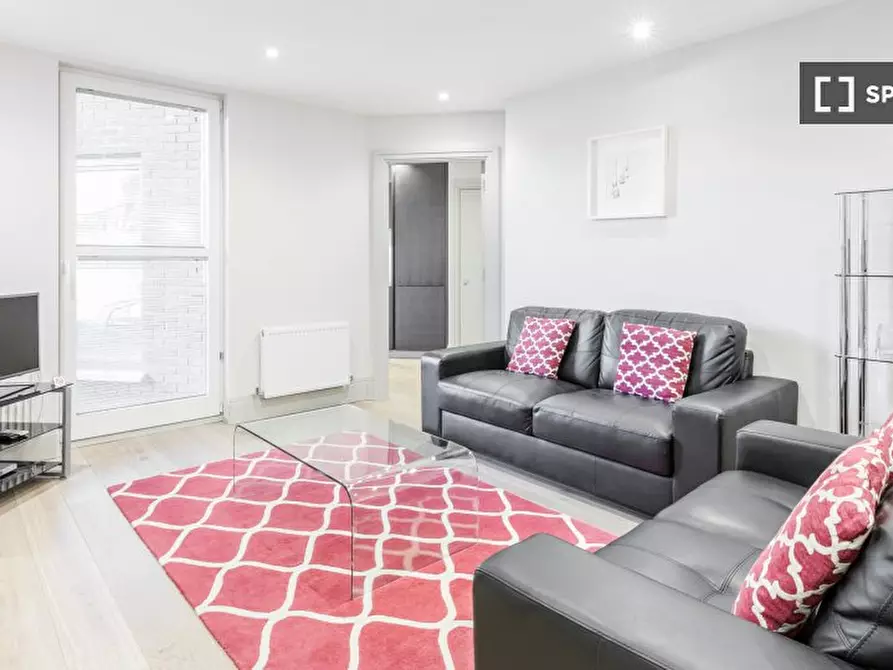Immagine 5 di Appartamento in affitto  in -40 The Quadrant a Richmond