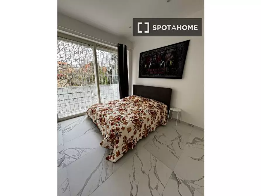 Immagine 6 di Camera condivisa in affitto  in Via Mario Greppi a San Donato Milanese