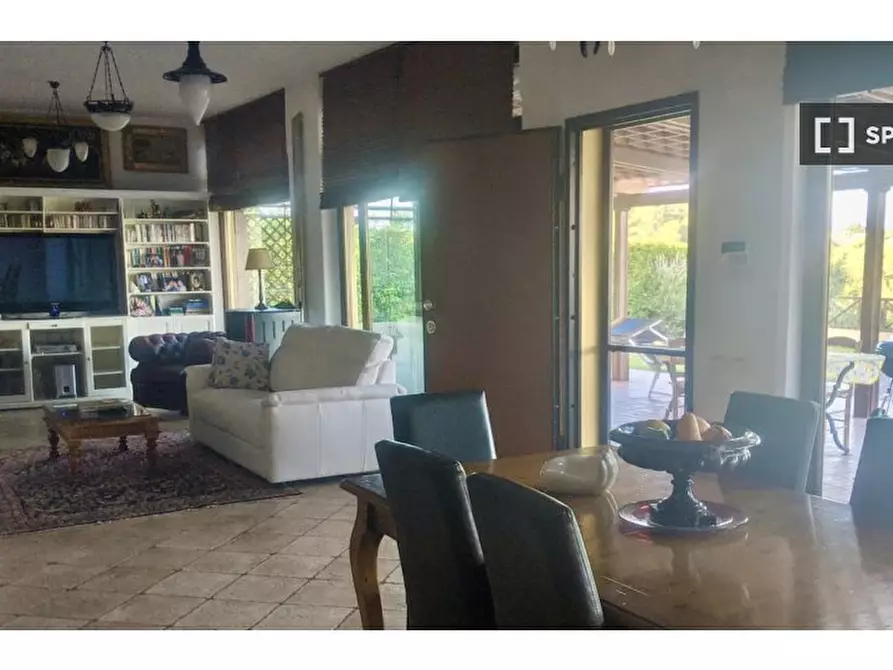 Immagine 8 di Appartamento in affitto  in Via Codette a Roma