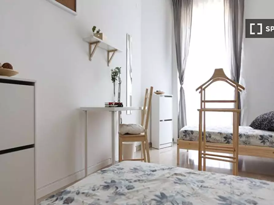 Immagine 7 di Camera condivisa in affitto  in Viale Romagna a Milano