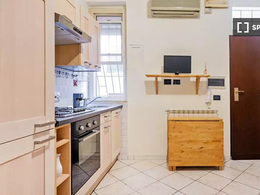 Immagine 5 di Appartamento in affitto  in Via Arezzo a Roma