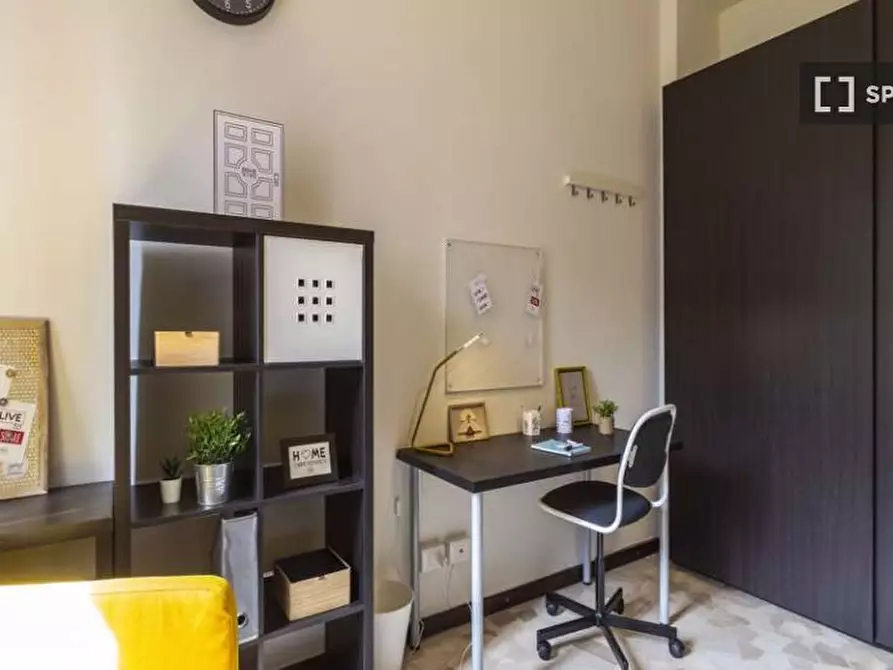 Immagine 7 di Camera condivisa in affitto  in Via Lorenteggio a Milano