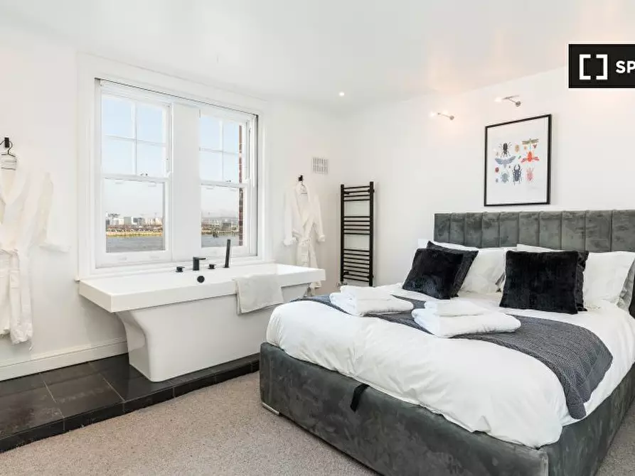 Immagine 4 di Appartamento in affitto  in Coldharbour a Poplar