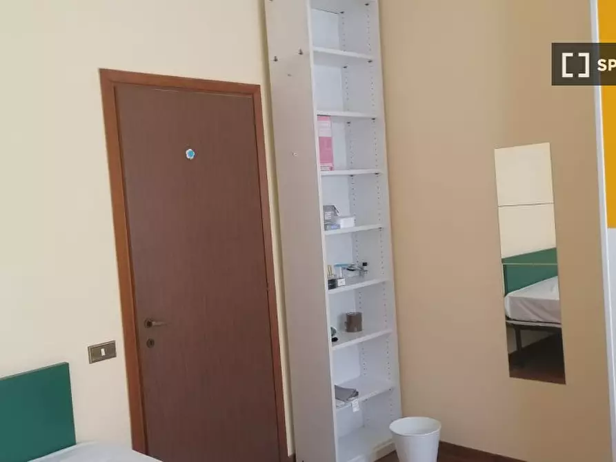 Immagine 17 di Camera condivisa in affitto  in Via Montello a Padova