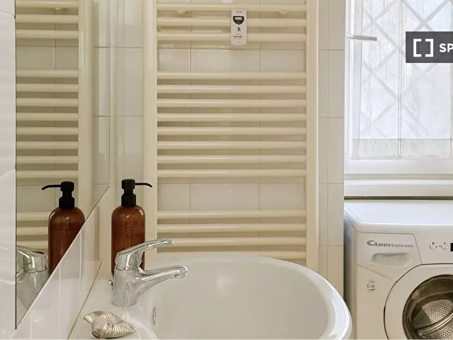 Immagine 11 di Appartamento in affitto  in Via G. Leopardi a Milano