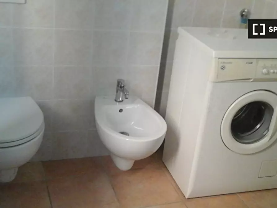 Immagine 17 di Camera condivisa in affitto  in Via Castelbarco a Trento