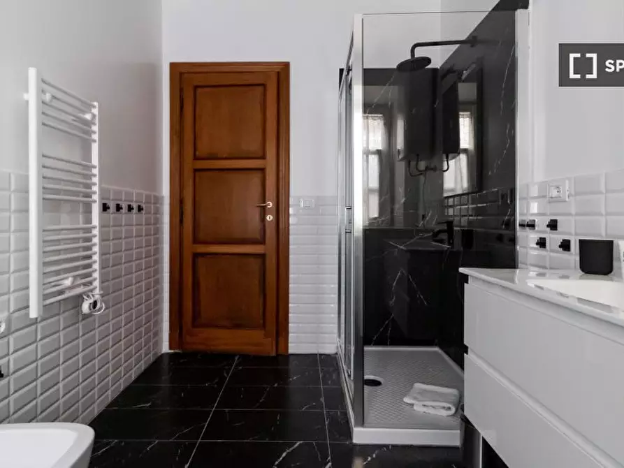 Immagine 18 di Appartamento in affitto  in Via Dei Cappuccini a Roma