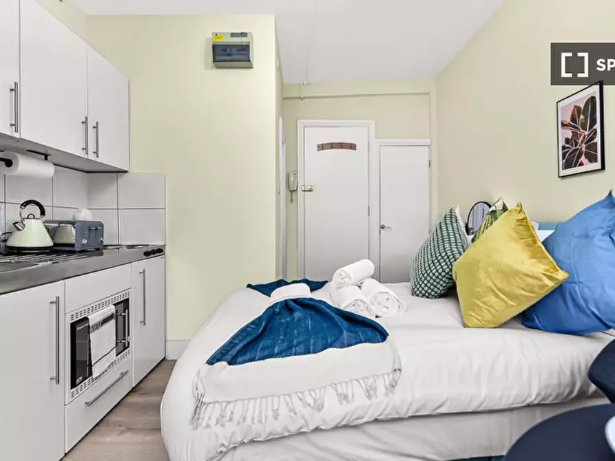 Immagine 15 di Ufficio in affitto  in flat a Hackney