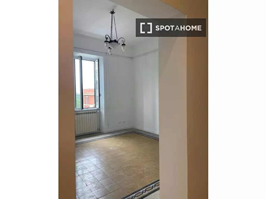 Immagine 5 di Appartamento in affitto  in Via Monte Tomatico a Roma