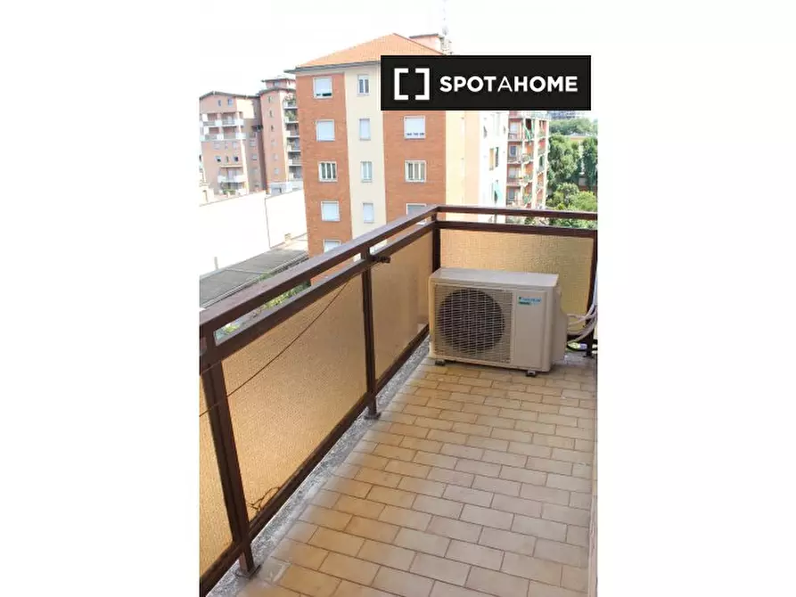 Immagine 10 di Camera condivisa in affitto  in Via Antonio Carnevali a Milano