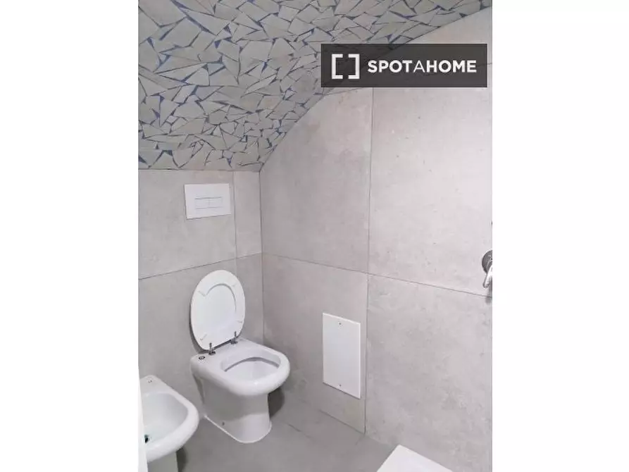 Immagine 8 di Ufficio in affitto  in Via Duomo a Napoli
