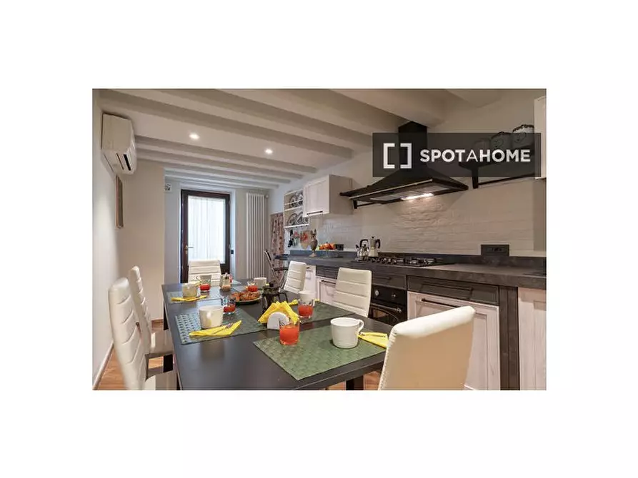 Immagine 11 di Appartamento in affitto  in Via S. Gallo a Firenze