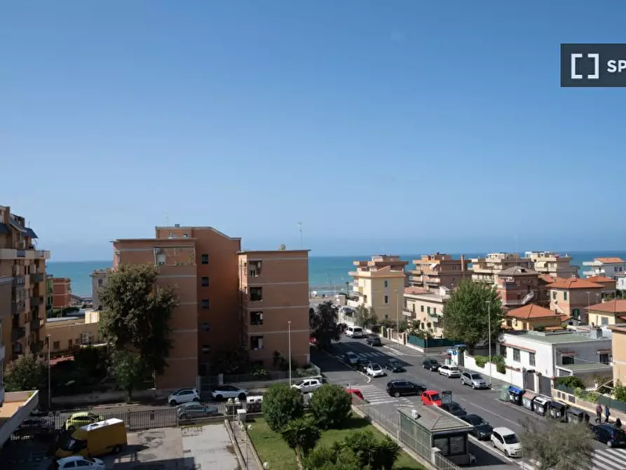 Immagine 2 di Appartamento in affitto  in Via delle Triremi a Roma