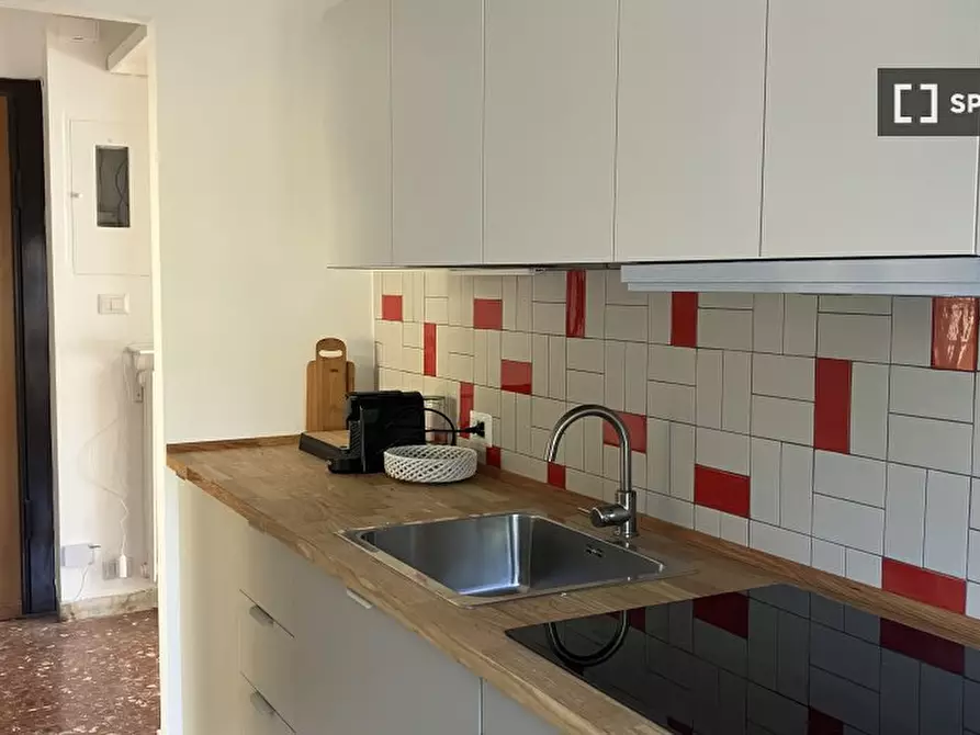 Immagine 1 di Ufficio in affitto  in Via Montecristo a Roma