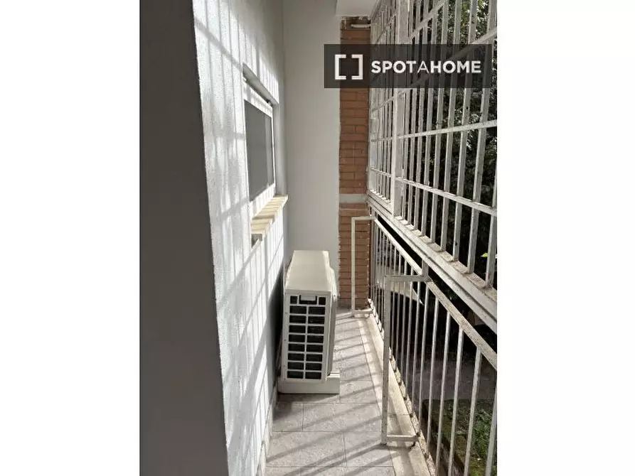 Immagine 6 di Appartamento in affitto  in Via Gradoli a Roma