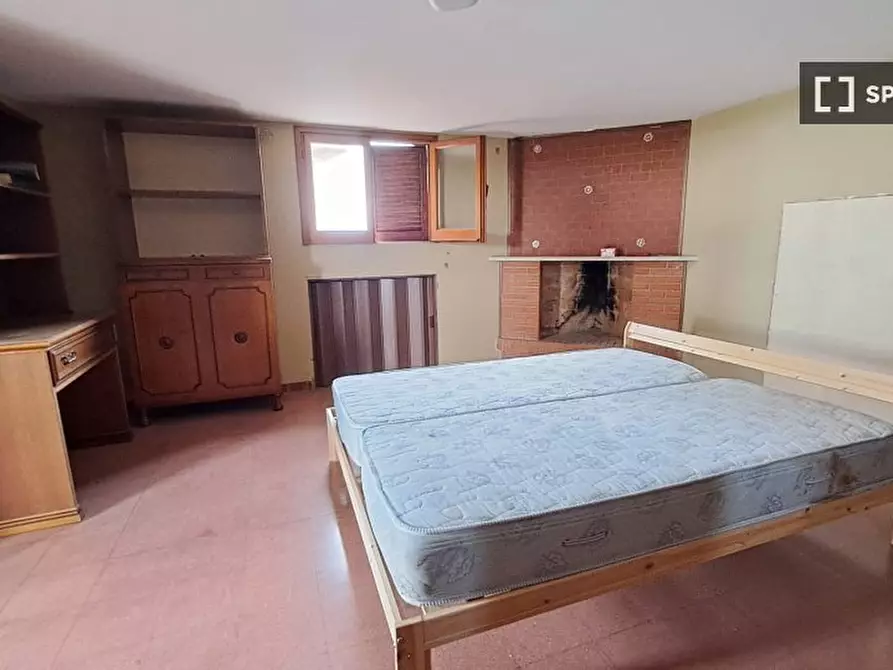 Immagine 10 di Camera condivisa in affitto  in Vicolo delle Lucarie a Roma