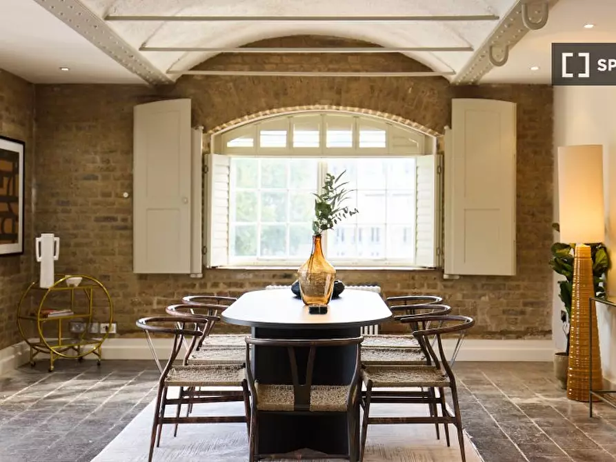 Immagine 5 di Appartamento in affitto  in E Smithfield a Poplar