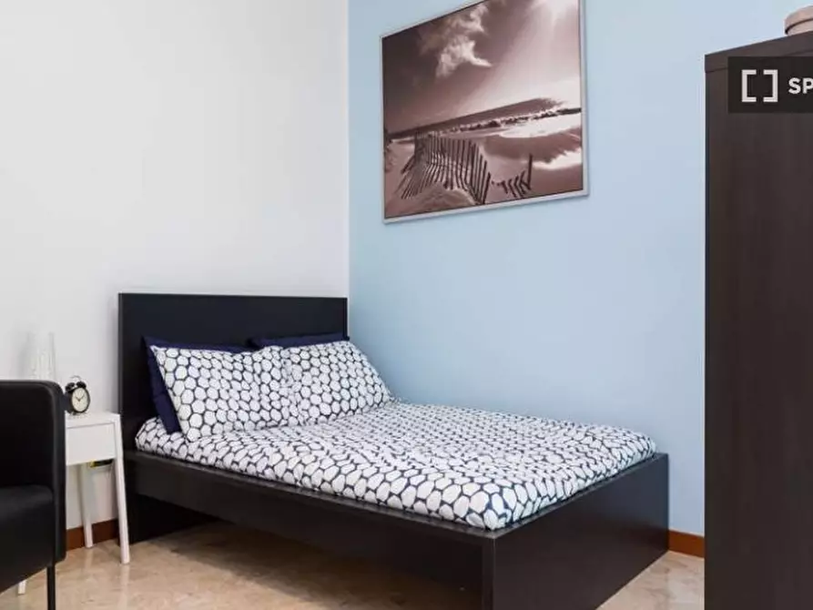 Immagine 3 di Camera condivisa in affitto  in Via dei Pioppi Milan a Buccinasco