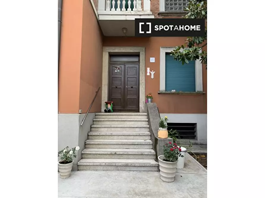 Immagine 7 di Camera condivisa in affitto  in Via della Villa a Bologna