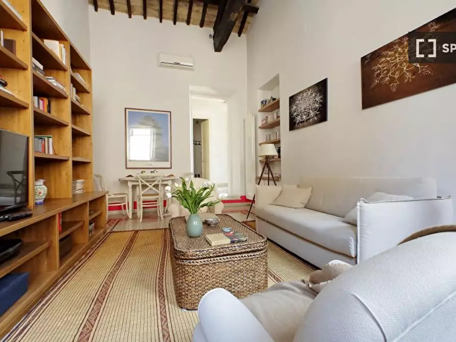 Immagine 5 di Appartamento in affitto  in Via del Portico d'Ottavia a Roma