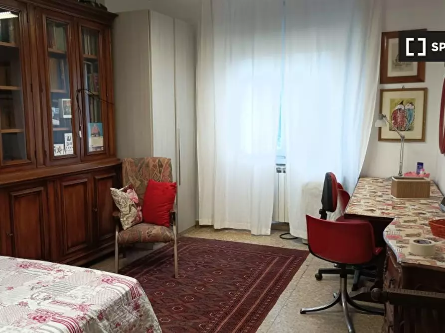 Immagine 2 di Camera condivisa in affitto  in Via Benedetto Marcello a Firenze