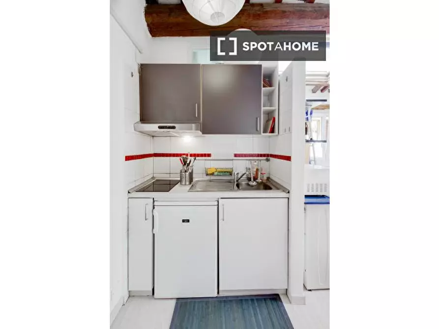 Immagine 1 di Ufficio in affitto  in Via delle Caldaie a Firenze