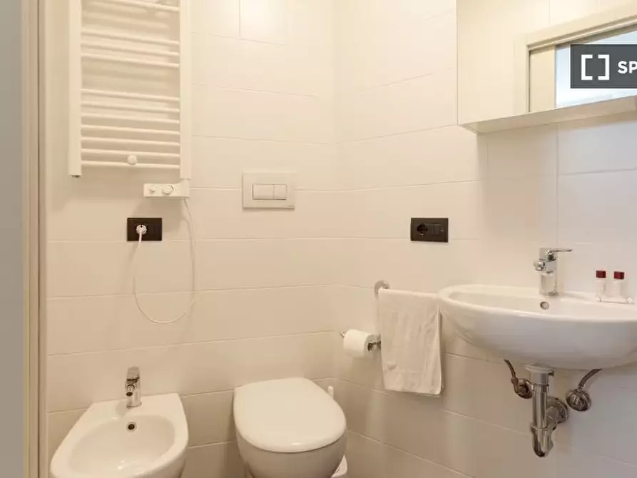 Immagine 11 di Ufficio in affitto  in Corso Magenta a Milano