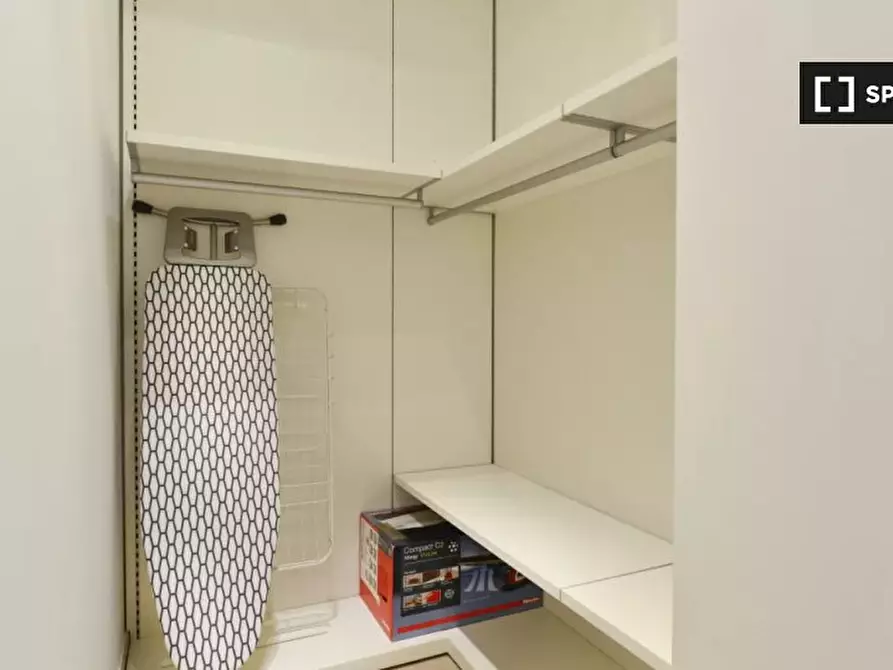 Immagine 17 di Appartamento in affitto  in Galleria del Toro a Bologna