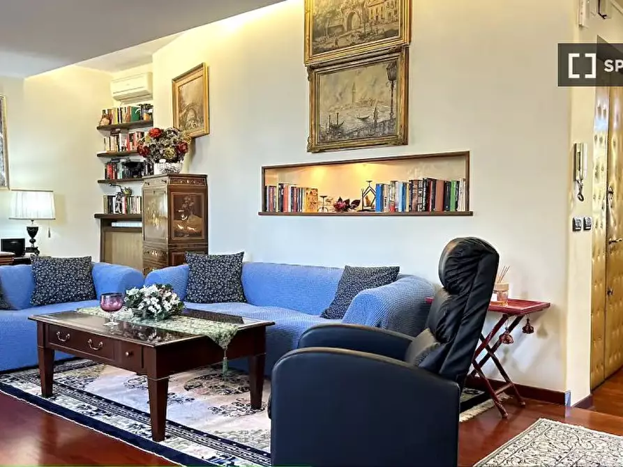 Immagine 2 di Appartamento in affitto  in Via Buccari a Roma