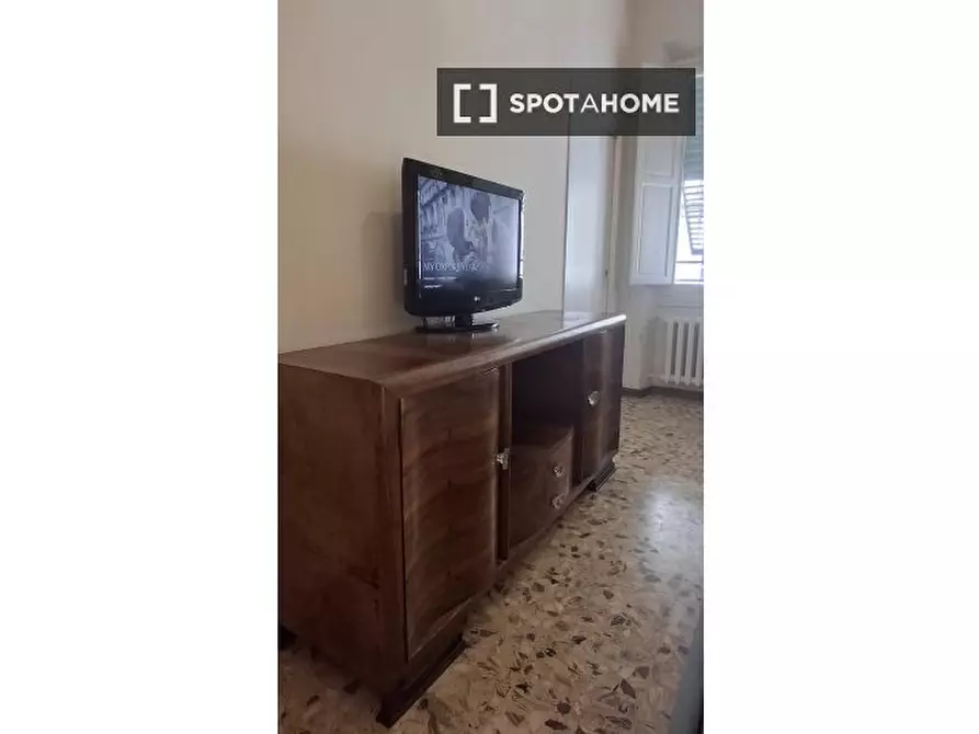 Immagine 4 di Camera condivisa in affitto  in Via di Santa Lucia a Firenze