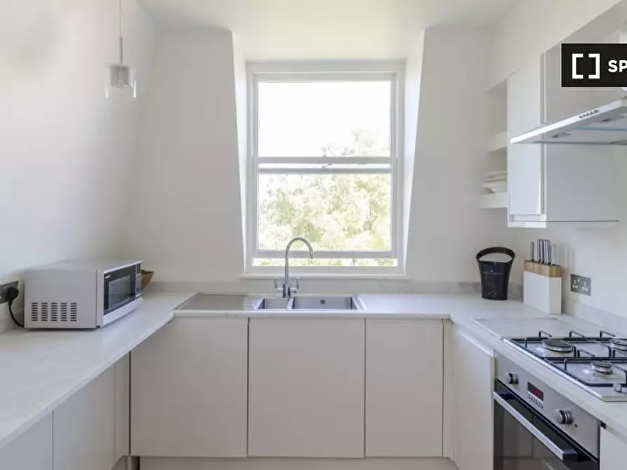 Immagine 8 di Appartamento in affitto  in flat a Hammersmith
