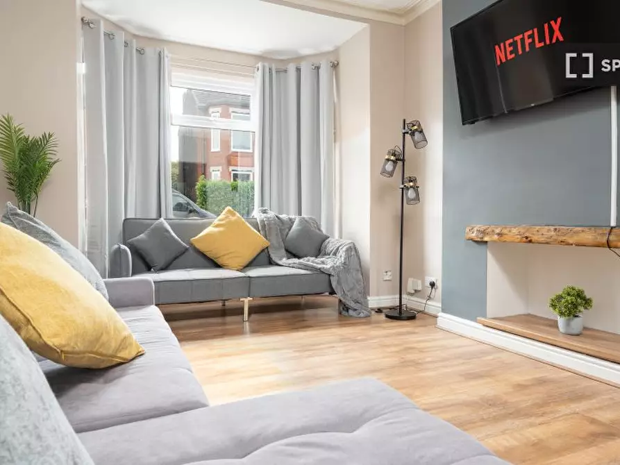 Immagine 6 di Appartamento in affitto  in Gloucester Rd a 