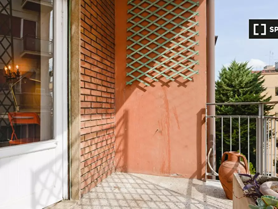 Immagine 6 di Camera condivisa in affitto  in Lungotevere Dante, 00146 Roma RM, Italy a Roma