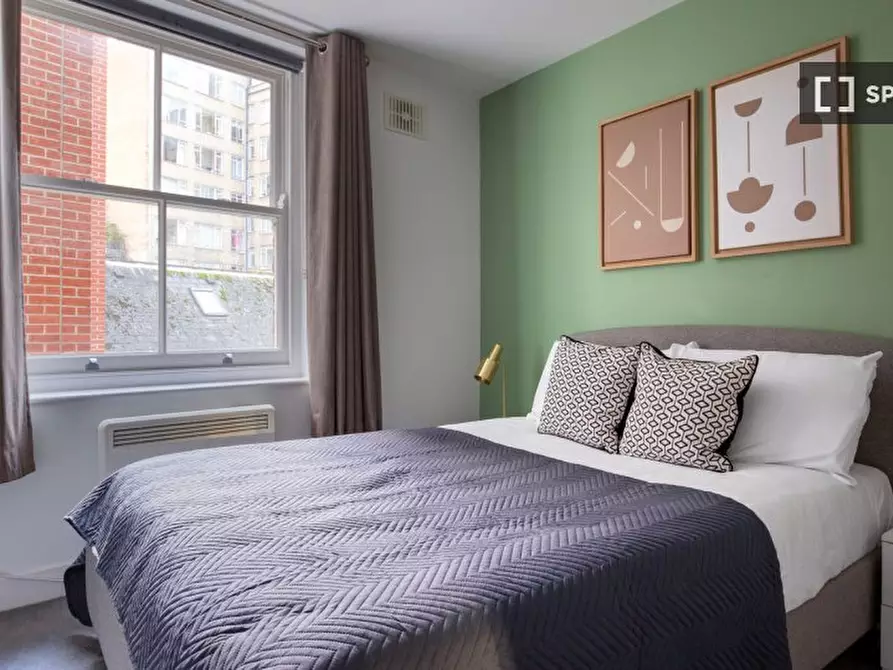 Immagine 14 di Appartamento in affitto  in Aldersgate St a Islington