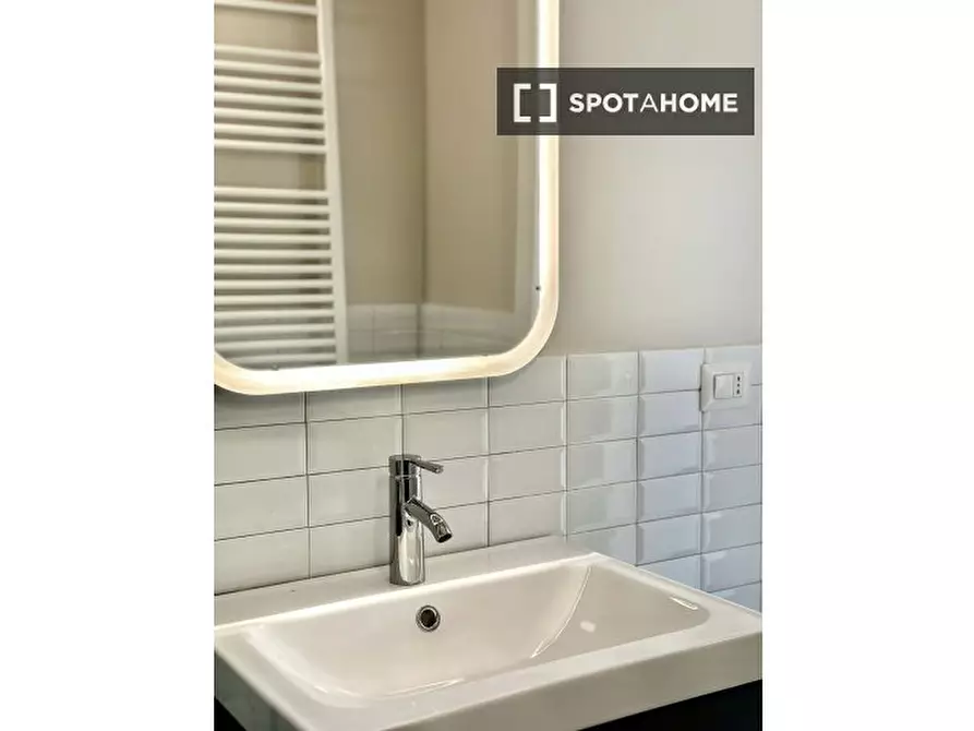 Immagine 6 di Appartamento in affitto  in Viale Stelvio a Milano