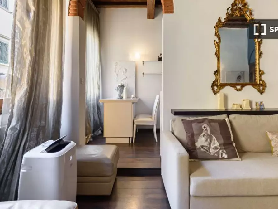 Immagine 4 di Appartamento in affitto  in Borgo S. Frediano a Firenze