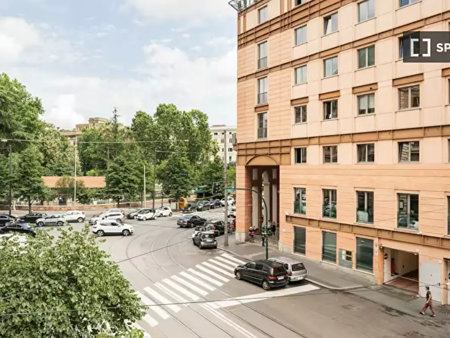 Immagine 8 di Camera condivisa in affitto  in Via Emanuele Filiberto a Roma