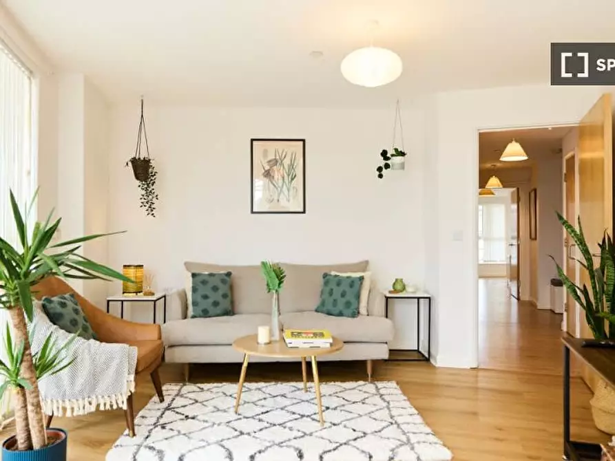 Immagine 1 di Appartamento in affitto  in Queensland Road a Islington