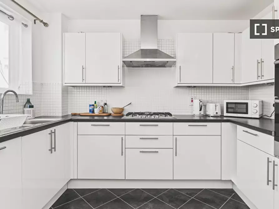 Immagine 16 di Appartamento in affitto  in Fairclough Cl a Southall