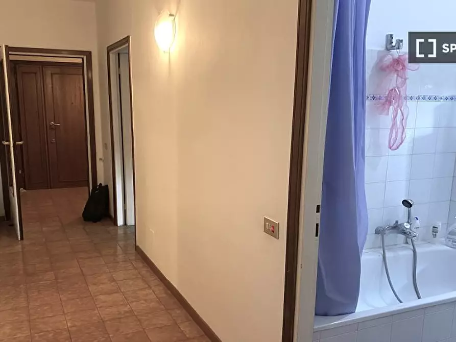 Immagine 17 di Camera condivisa in affitto  in Via Michelangelo Tilli a Roma