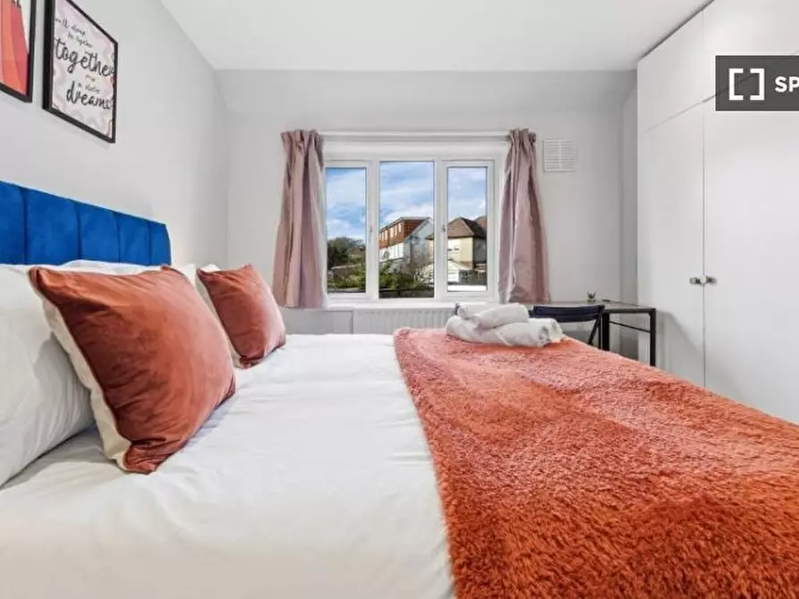 Immagine 18 di Appartamento in affitto  in Layfield Cres a Barnet