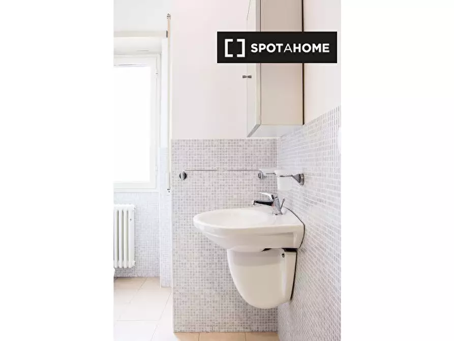 Immagine 11 di Ufficio in affitto  in Via Prenestina a Roma